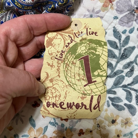 NWT! ONE WORLD Blue and Pink Flutter Sleeve Peplum Blouse - Picture 3 of 7